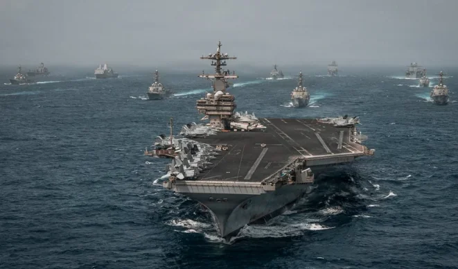 Авіаносець США веде флот для блокади Ормузької протоки Ірану