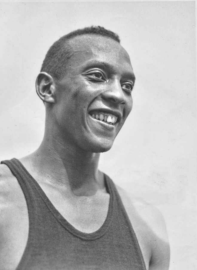 Джессі Оуенс на Олімпіаді 1936 року в Берліні