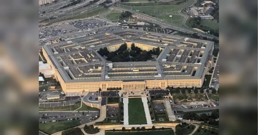 Аерофотознімок Пентагону — штаб-квартири Міністерства оборони США